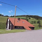 Сasa de vacaciones Cosy In The Hochsauerland With Terrace At The Edge Of The Forest *