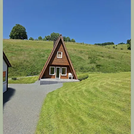 بيت للعطل Cosy In The Hochsauerland With Terrace At The Edge Of The Forest