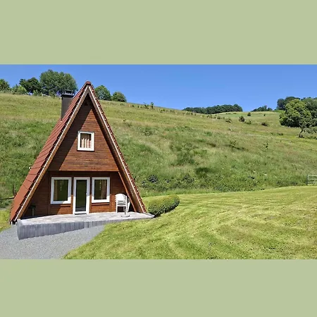 Cosy In The Hochsauerland With Terrace At The Edge Of The Forest Feriehus